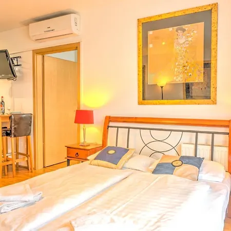 Aparthotel Capital