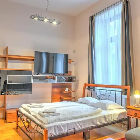 Apartmanhotel Capital