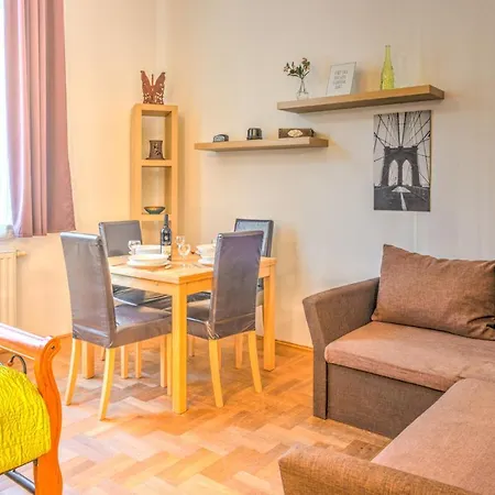 Capital Aparthotel 4*
