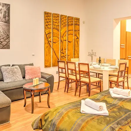 Aparthotel Capital 4*