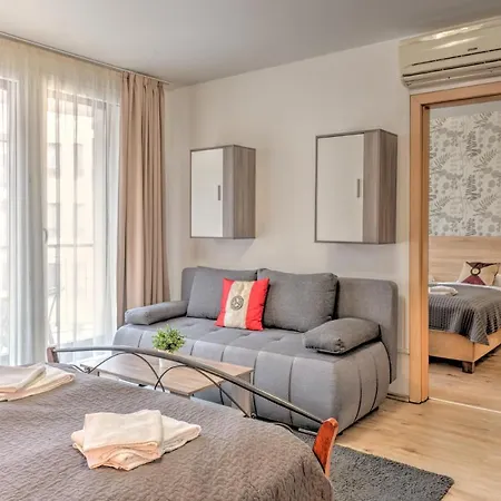 Aparthotel Capital 4*