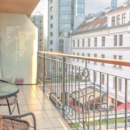 Capital Aparthotel Budapest